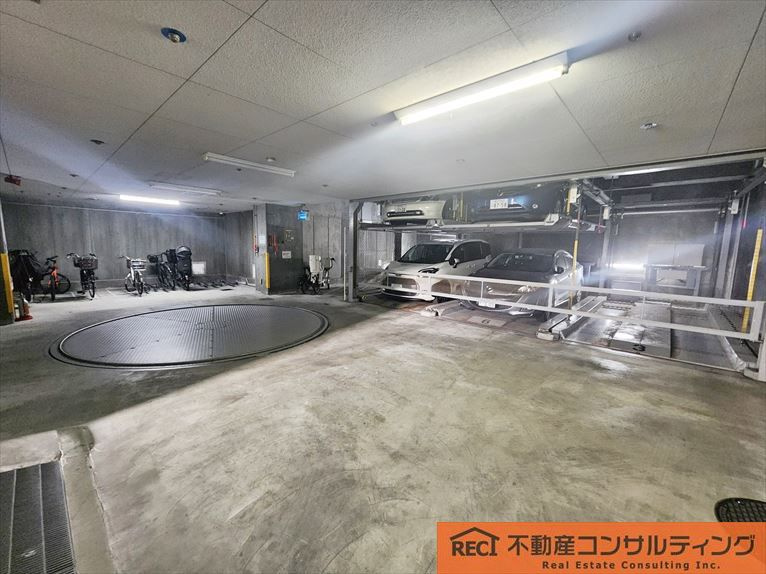 セレッソコート御影山手の駐車場