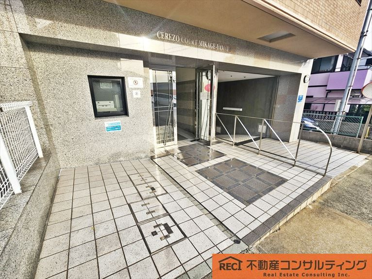 セレッソコート御影山手のエントランス