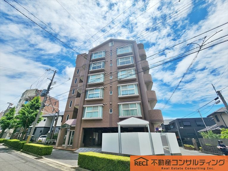 サンパイン御影の外観