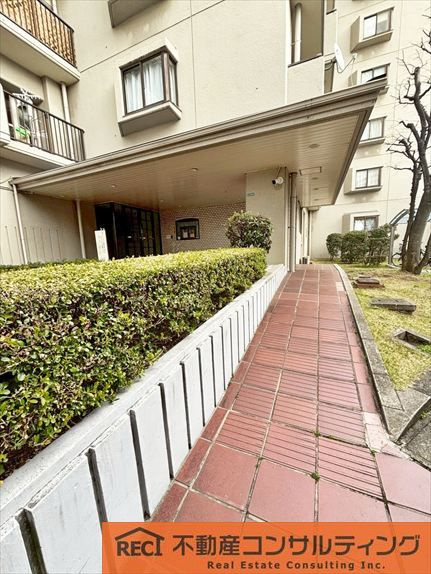 ドルミ武庫川のエントランス