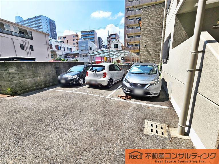 東灘サンハイツの駐車場