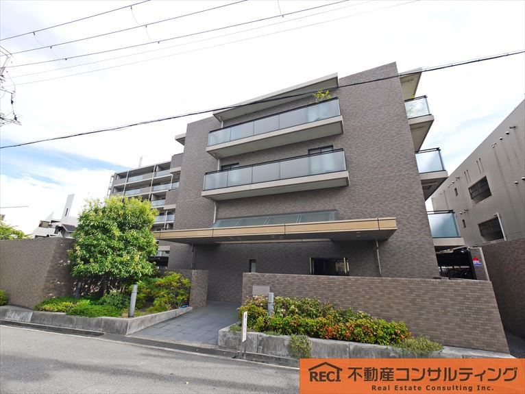 ステイツ苦楽園ガーデンヒルズの外観