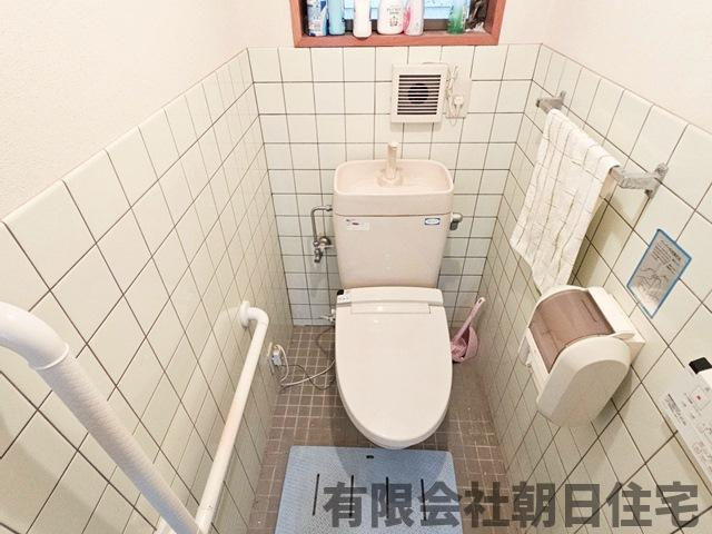 【トイレ】 | 島根町大芦中古戸建 | ゆったりとした空間のトイレです