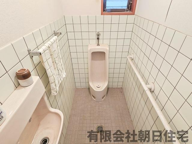 【トイレ】 | 島根町大芦中古戸建 | シンプルで使いやすいトイレです