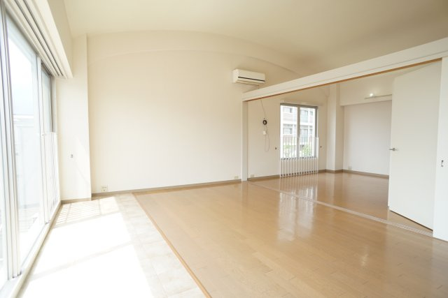 ＡＺマンションの居間・リビング