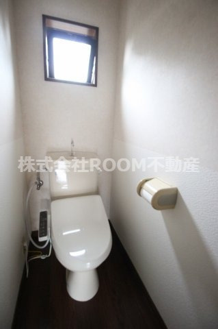コーポクレサンサマムのトイレ|コンパクトで使いやすいトイレです