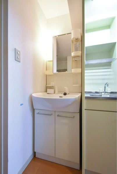 レジデンス名古屋千代田の洗面所