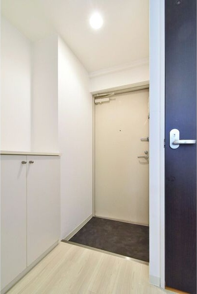 レジデンス名古屋千代田の玄関