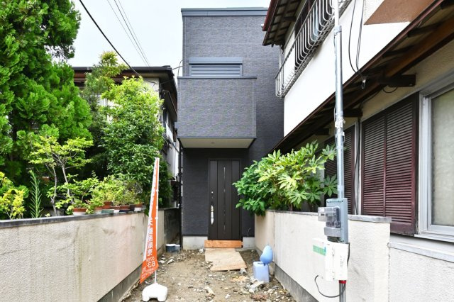 宝塚市高司2丁目新築一戸建て│4LDK+駐車1台可の外観|現地外観正面写真です。