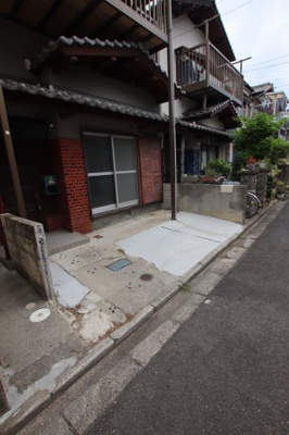 【その他共用部分】 | 河内長野市寿町貸家 | 自転車・バイク置き場