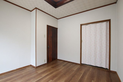 【洋室】 | 河内長野市寿町貸家