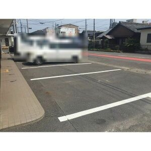 プリーマ千代鶴の駐車場