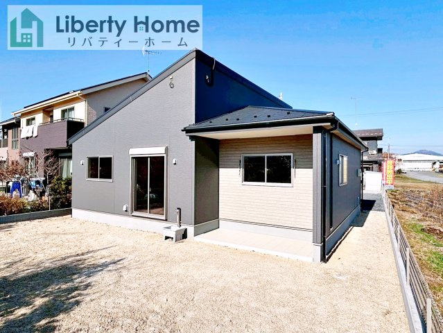 第1石岡市下林　新築戸建の外観|ご予約をいただければ、『平日の空いた時間』『周辺物件まとめて見たい』『1件だけ見たい』ももちろん可能です♪
お気軽にお問合せください♪