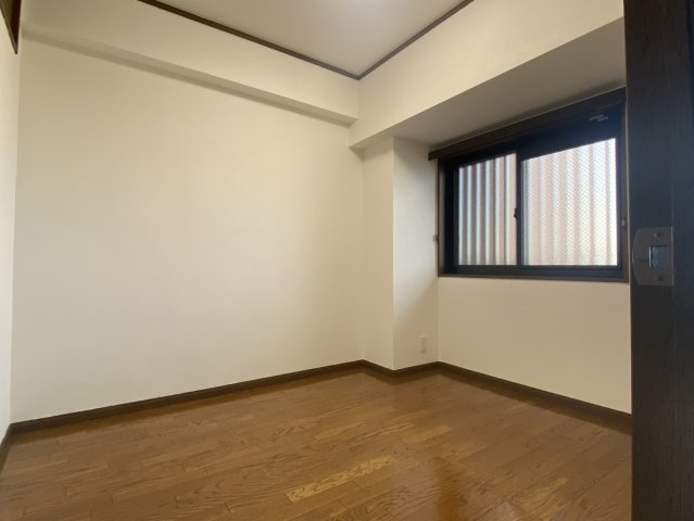 ネオハイツ千歳公園の洋室