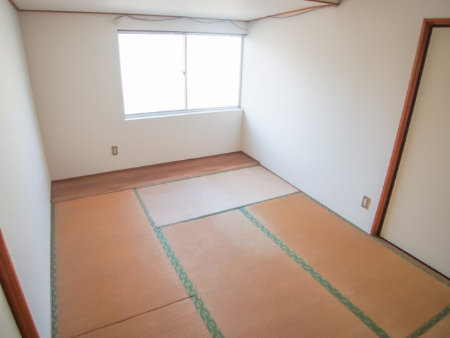 ハイツ千代ヶ丘の和室