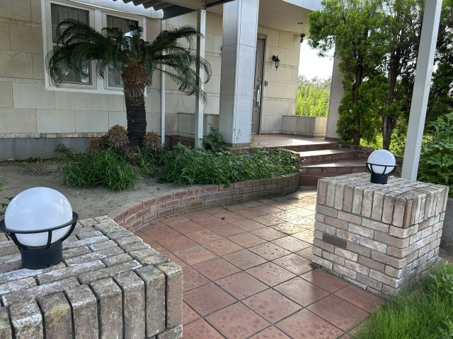 泉町下川　４LDK　中古住宅の庭|お庭が付いています