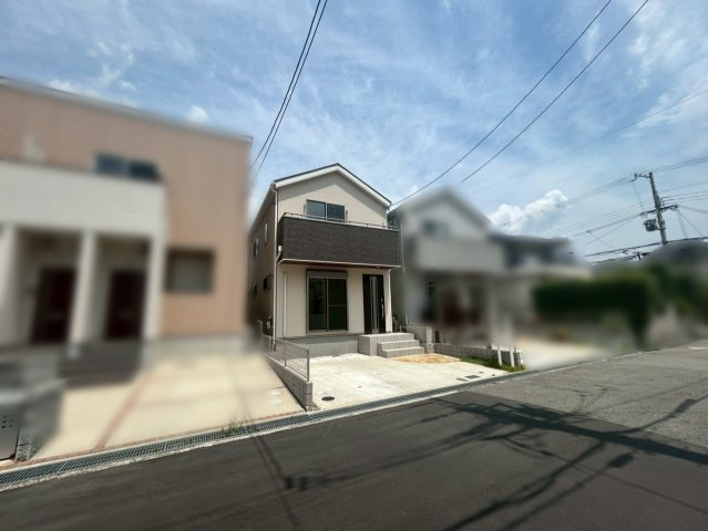 【前面道路含む現地写真】の画像