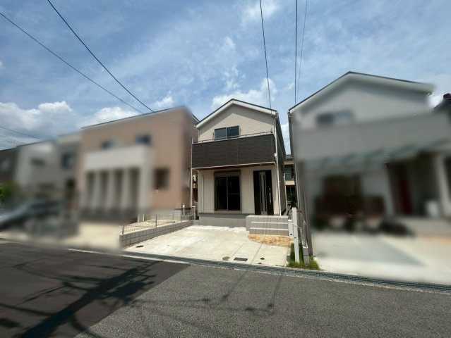 【前面道路含む現地写真】の画像