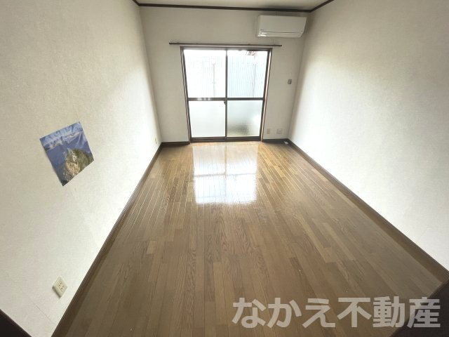 【寝室】 | 広くて明るい寝室