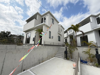 【外観】 | 八重瀬町具志頭（全5棟）A・E号棟 | ※残りA・E号棟　素敵な植栽付き♪