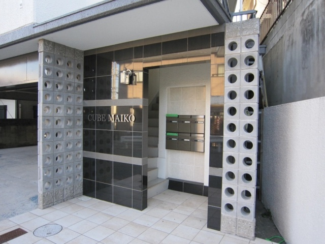 CUBE MAIKOのエントランス