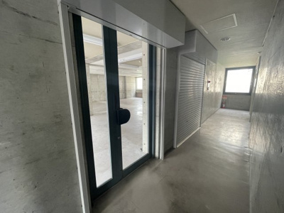 【玄関】 | サンマルイビル