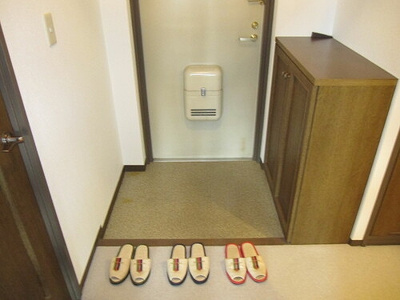 【玄関】 | ライオンズマンション和泉上町 | 玄関　※前回募集時／２０１６年７月の写真