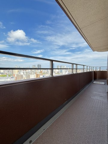 グラン・パレ大倉山ウエストタワーのバルコニー|北東側バルコニー