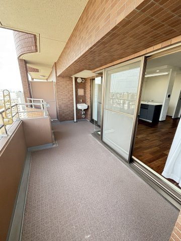 グラン・パレ大倉山ウエストタワーのバルコニー|ワイドスパンバルコニー