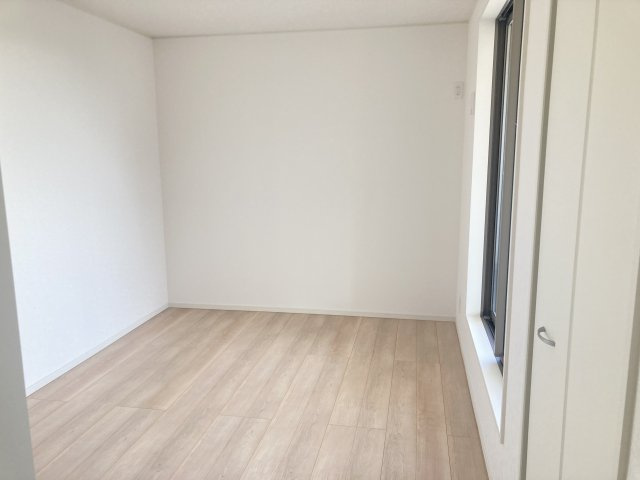 クレイドルガーデン高崎市箕郷町上芝第7　３号棟の洋室|洋室３です