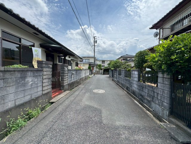 【前面道路含む現地写真】の画像