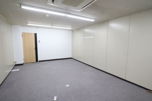 リアライズ谷町ビルの内装