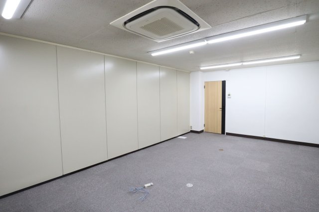 リアライズ谷町ビルの内装