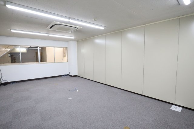 リアライズ谷町ビルの内装