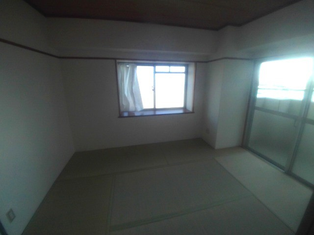 アビタシオン中崎の和室