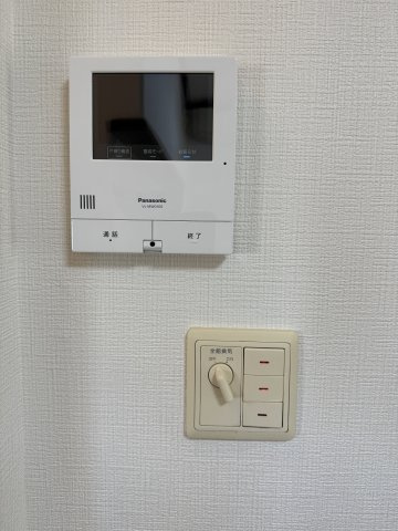 八幡町貸戸建のセキュリティ|TVモニターホン