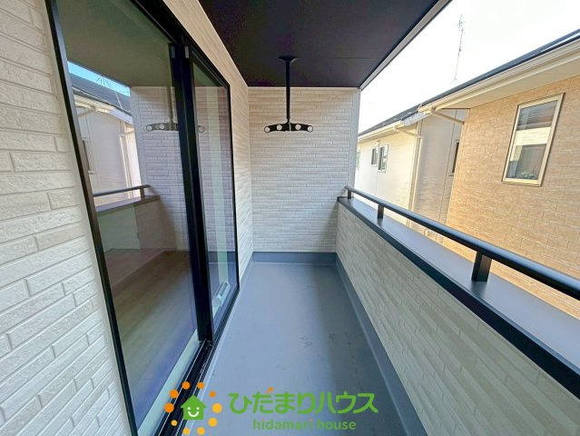 羽生市中岩瀬　新築一戸建て　03　グラファーレのバルコニー|広々としたバルコニーです！
