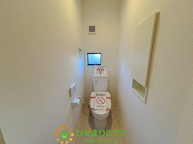 羽生市中岩瀬　新築一戸建て　03　グラファーレのトイレ|トイレもきれいです！