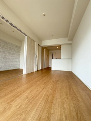 【居間・リビング】 | ATKレジデンスなんば