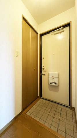 ピュアメゾン　Ａ棟の玄関