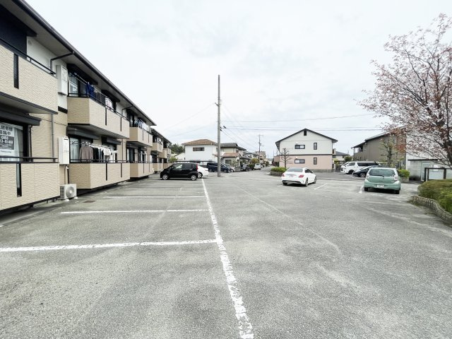 ピュアメゾン　Ａ棟の駐車場