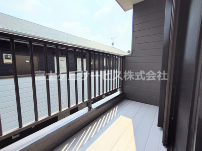 【バルコニー】 | 豊川市三蔵子町野河薮 中古戸建て | バルコニーがあります