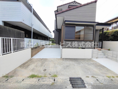 【駐車場】 | 豊川市三蔵子町野河薮 中古戸建て | 駐車場があります