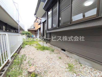 【庭】 | 豊川市三蔵子町野河薮 中古戸建て | お庭でゆったりと過ごせます
