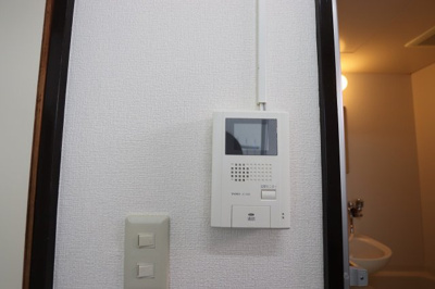 【セキュリティ】 | リーベンスホワイト | TVモニターフォン