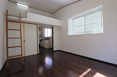 【洋室】 | リーベンスホワイト