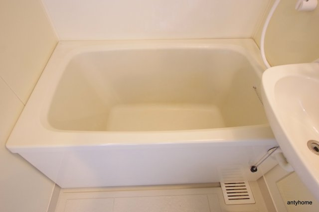 朝日プラザアドバンス淡路　仲介手数料無料の浴室