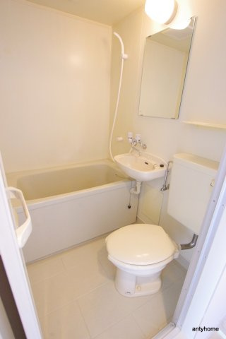 朝日プラザアドバンス淡路　仲介手数料無料の浴室