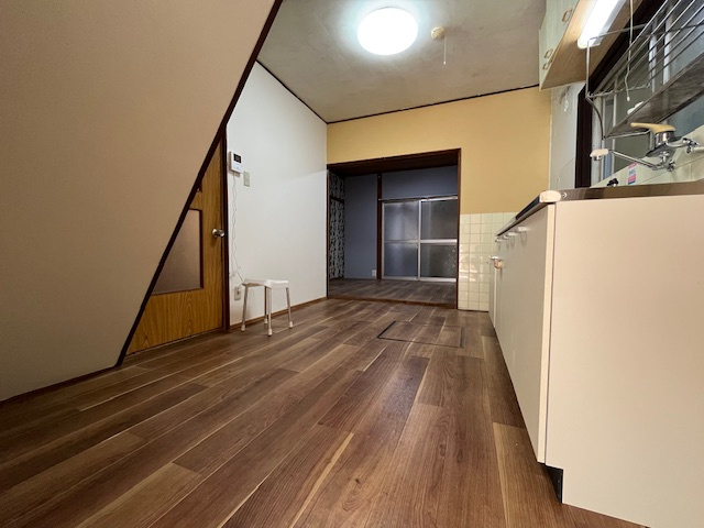 寿町貸家の居間・リビング