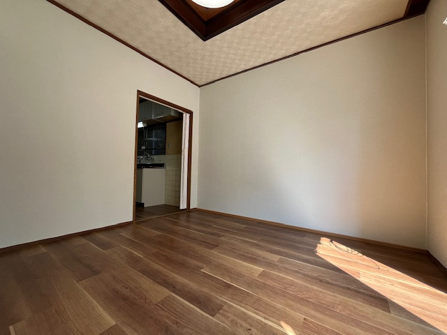 寿町貸家の洋室